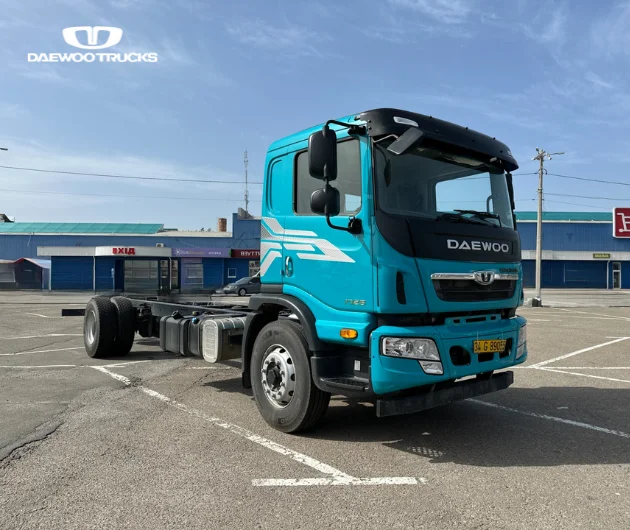 купити вантажне шасі Daewoo Maximus