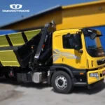 купити грузовик з маніпулятором