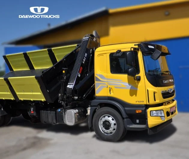 купити грузовик з маніпулятором