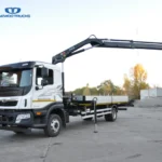 Купити вантажівку з маніпулятором